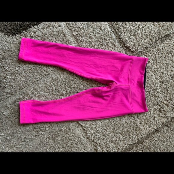 Lululemon! - Picture 4 of 5